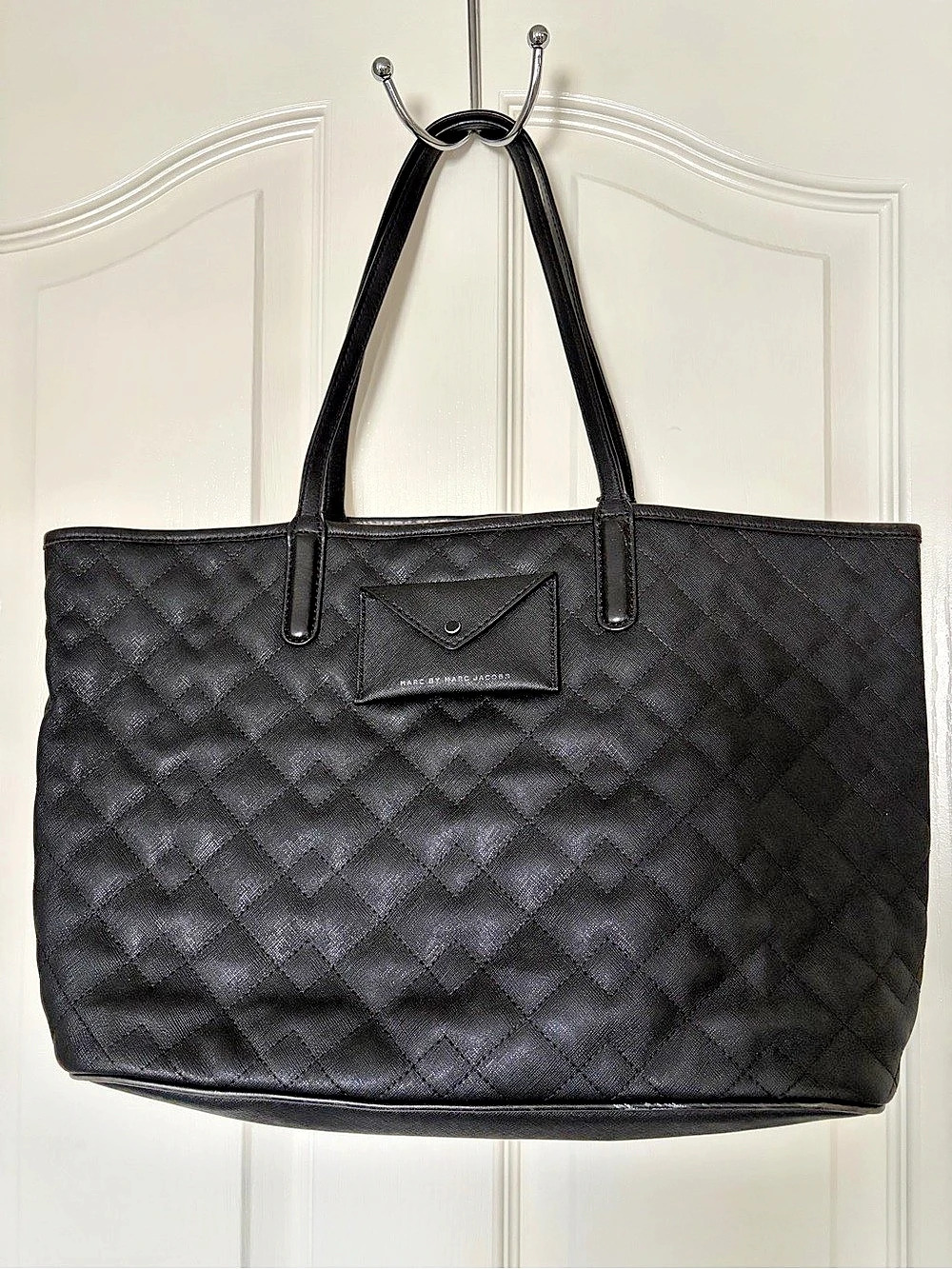 Marc Jacobs Quilted Leather Tote in Black